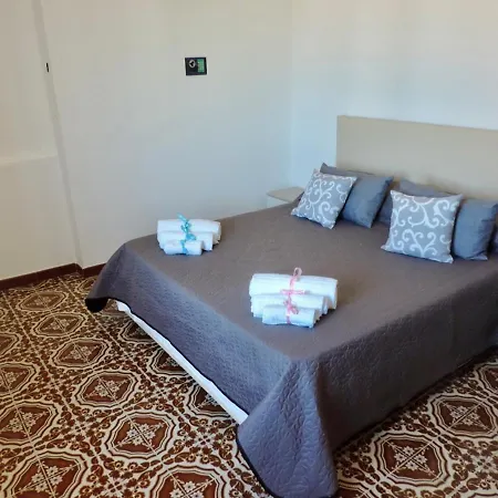 Casa Bianca Pensión *